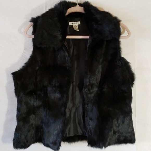 Harold’s rabbitt fur black vest - Picture 1 of 2